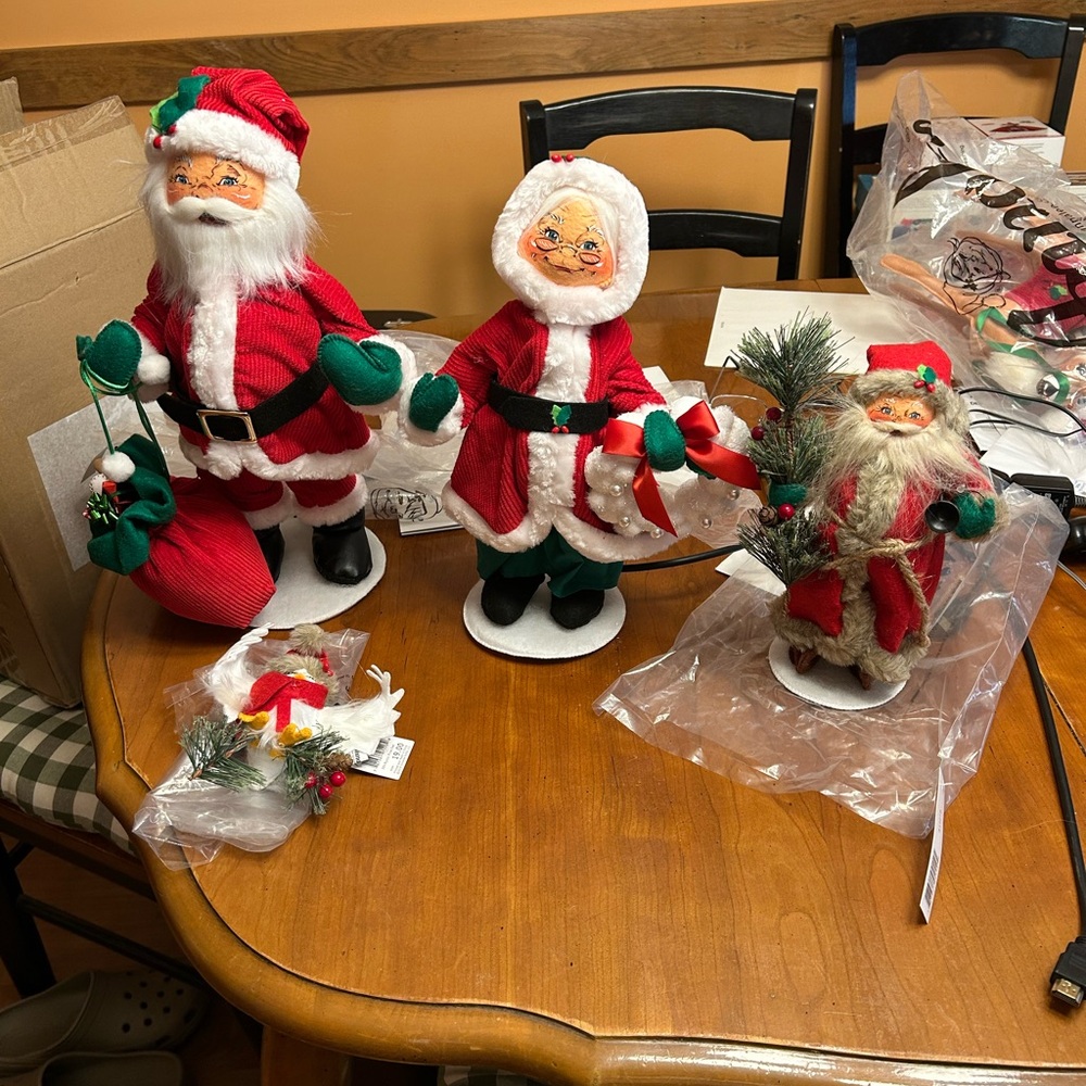 Annalee Christmas dolls